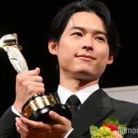 「第98回キネマ旬報ベスト・テン」主演男優賞を受賞した松村北斗（C）モデルプレス