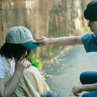 當真あみ、長尾謙杜（C）2025 映画「おいしくて泣くとき」製作委員会