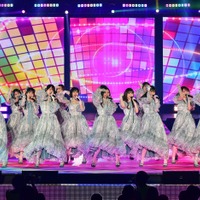 乃木坂46「ガルアワ」20回目の登場で3曲披露 山下美月のランウェイトップバッターに続き【GirlsAward 2025SS】