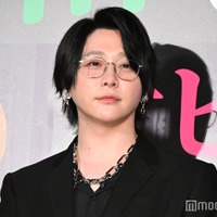 シルバーアクセサリーをまとう大森元貴（C）モデルプレス