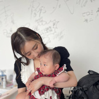 山本圭壱、妻・西野未姫が娘の“爪切り”する親子SHOT公開「全く騒ぐことなく 良い子でございました」