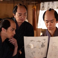 横浜流星、染谷将太、橋本淳「べらぼう～蔦重栄華乃夢噺～」第21話（C）NHK