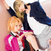 篠崎こころ＆高見奈央“ヤンキーヒロイン”に 制服コスプレで「ヤンマガ」登場