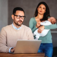 SNSではイクメンぶるけど、実際は自分のことばかり。「育休中に資格取得」して妻から見放された男の末路は