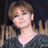SUPER EIGHT安田章大、テント演劇の会場設営に積極参加 現場に差し入れたものとは【愛の乞⾷／アリババ】