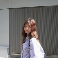 堀口真帆、ビキニ姿で美ボディ全開「脚長すぎ」「セクシー」の声