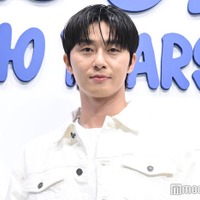 パク・ソジュンが来日 ホワイトデニムで登場「久しぶりに日本の皆さんにお会いできるということで明るく」【GUESS JEANS】