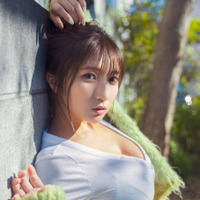 三田悠貴、珠玉のGカップバストを大胆見せ！ハウススタジオを舞台に柔らか美ボディ全開