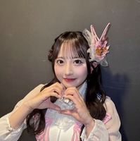 “握手会にオタク1人”話題のSKE48相川暖花、水着姿のずぶ濡れショット披露「体張ってる」「濡れても可愛い」の声