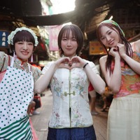 乃木坂46梅澤美波・花瀬琴音ら「九龍ジェネリックロマンス」新場面カット解禁 吉岡里帆との仲良しオフショットも