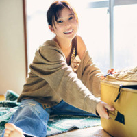 芳根京子、ほっそり美肩チラリのナチュラルSHOT披露！デビュー10周年記念写真集が電子書籍で配信