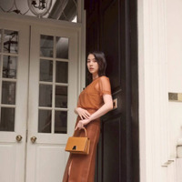 のん、洗練オーラあふれるサマーテラコッタコーデをファン称賛「息が止まるような美しさ」「カッコいい」