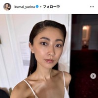元Berryz工房・熊井友理奈、モデル夫との結婚2周年ショット公開 バックハグ姿に「2人ともスタイルすごい「カッコよすぎる」
