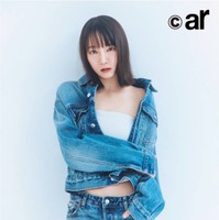 吉岡里帆、美しいデコルテ＆ほっそりお腹がチラリ！色っぽいデニムスタイルで魅せる