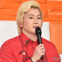カズレーザー結婚で「カズロス」告白の人気芸能人、肩組みショット添え祝福「ヤキモチ妬いてる？」「素敵な関係」と反響