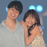 カップルクリエイターえいしとさなです。久々密着2ショット反響「ラブラブで尊い」「目の保養」