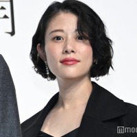 高畑充希、第1子妊娠発表後初の公の場 美脚際立つ“超ミニ丈”衣装で登場【秒速5センチメートル】