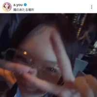 浜崎あゆみ、カメラに向かってピース！無邪気SHOTに「笑ってるお顔大好き」「可愛すぎる」の声