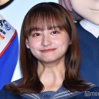影山優佳、タイトミニTから美ウエスト披露「今年1のお気に入り写真です」