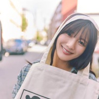 日向坂46河田陽菜、デンマークの人気ビール店でパシャリ！癒し効果満点のハッピー笑顔SHOT