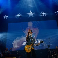 SUPER EIGHT横山裕、渋谷すばるグループ脱退時を回顧 コラボ曲「繋がる」に込めた思い明かす「あいつの決断のおかげでギター持ってる」【ROCK TO YOU LIVE TOUR】