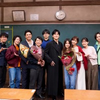 『ブラック・ショーマン』クランクアップの様子（C）2025映画『ブラック・ショーマン』製作委員会