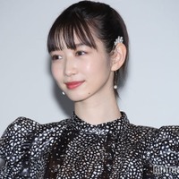 岡本夏美、韓国旅行でのプールショット公開「綺麗」「いい写真」