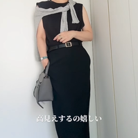 【GU】ナロースカートで叶える大人の細見えモノトーンスタイル【40代の毎日コーデ】