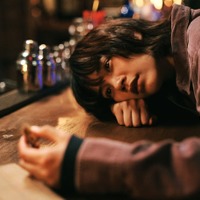【MISS KING / ミス・キング 第4話】飛鳥（のん）対局中突然意識を失う 藤堂（藤木直人）の過去も明らかに