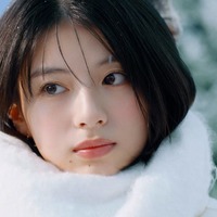 出口夏希「メルティーキッス」新イメージキャラクター就任「本当に光栄」全身ホワイトコーデで透明感溢れる