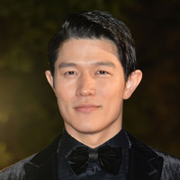 鈴木亮平 Photo by Jun Sato/WireImage