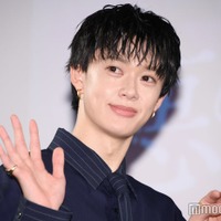 現場のムードメーカー小川史記（C）モデルプレス