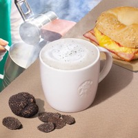 スタバ新作“スープチーノ”発表 「トリュフ スープチーノ」11月14日より登場