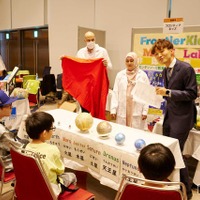 フロンティアきっずのブースのようす