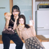 山下美月＆生見愛瑠（画像提供：小学館）