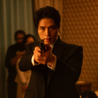 「殺し屋たちの店」シーズン2　©2025 Disney and its related entities