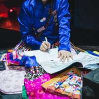 「占い師たちの運命バトル」©2025 Disney and its related entities