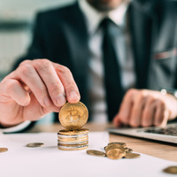 はじめての仮想通貨、どれを買えばいい？迷わない銘柄選びと“失敗しない”投資のコツ