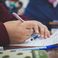 「手が痺れるし地獄です」東大には「４時間かかる試験」があるって本当！？その学部や内容とは？