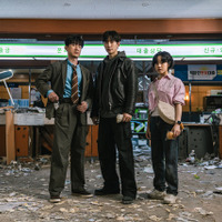 Netflixシリーズ「CASHERO ～ヒーローは現金を持つ～」COMING SOON