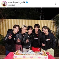 M!LK結成11周年！佐野勇斗、メンバーとの笑顔SHOTに「エモエモの写真」「これからも仲良しな5人でいてね」