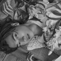 庄司浩平、色気が滲み出すモノクロSHOTにドキッ！世界的写真家レスリー・キーと初セッション