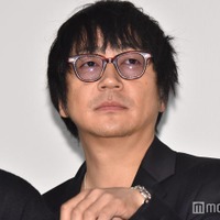 大森南朋、父・麿赤兒＆妻・小野ゆり子との豪華家族ショット公開「オーラすごすぎ」「渋くてかっこいい」の声