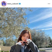 めるる、大人っぽいジャケット×パンツスタイルSHOTに反響「着こなし方がさすが」「めちゃ似合ってる」