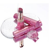 レブロン、うるおってツヤめく“水膜ツヤリップ”に甘やかしミルキーブラウンが新登場！