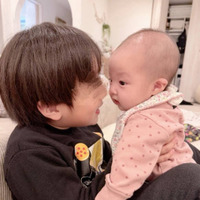 辻希美、“癒しの2人”三男＆次女のふれあいSHOTにメロメロ「可愛すぎて胸痛いぃ～」