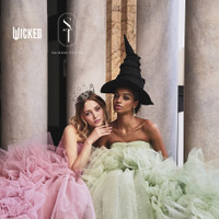 「リトル・マーサ」『ウィキッド』フォトプラン© Universal City Studios. All Rights Reserved.