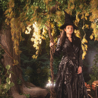 「リトル・マーサ」『ウィキッド』フォトプラン© Universal City Studios. All Rights Reserved.