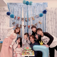 辻希美、家族7人でパシャリ！三男の7歳バースデーを盛大に祝福「仲良しのお友達を呼んで誕生日会」