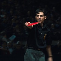 アカデミー賞前哨戦を席巻中！ティモシー・シャラメ主演『マーティ・シュプリーム 世界をつかめ』場面写真